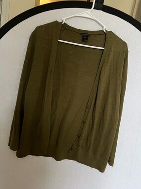 Ann Taylor Olive Lightweight V-Neck Button Cardigan